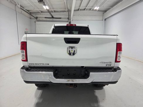 Used 2022 RAM 2500 Tradesman w/ Chrome Appearance Group AWD/4WD image 6