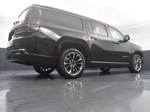 Used 2023 Jeep Wagoneer L Series III w/ Premium Group I image 78