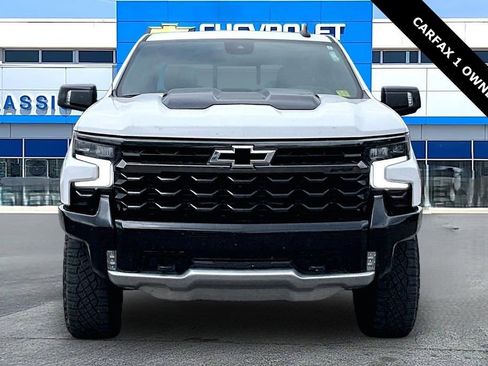 Used 2024 Chevrolet Silverado 1500 ZR2 w/ Technology Package image 2