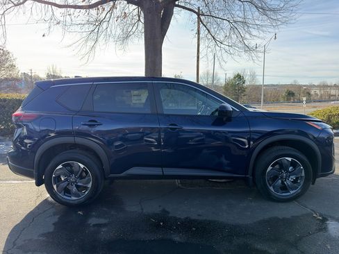 New 2026 Nissan Rogue SV image 8