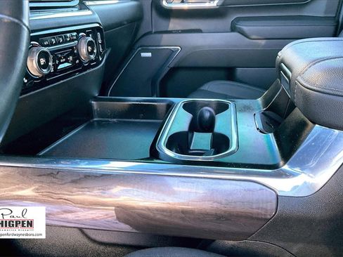 Used 2024 Chevrolet Silverado 2500 LTZ w/ LTZ Convenience Package image 14