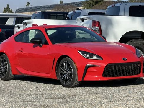 Used 2025 Toyota GR86 w/ ALL Weather Mat Package (TMS) image 10