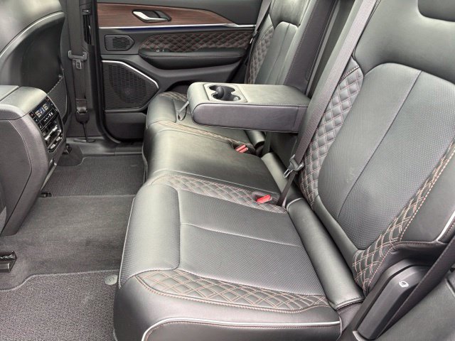 Used 2025 Jeep Grand Cherokee Summit AWD/4WD image 12