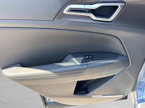 New 2027 Kia Sportage EX AWD/4WD image 16