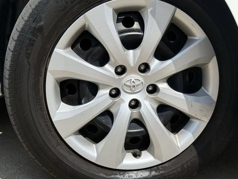 Used 2024 Toyota Corolla LE FWD image 10