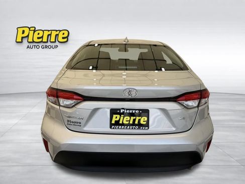 Used 2024 Toyota Corolla LE FWD image 3