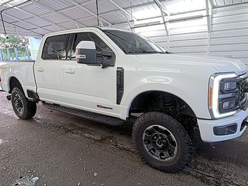 Used 2023 Ford F250 Lariat w/ Lariat Ultimate Package AWD/4WD image 1