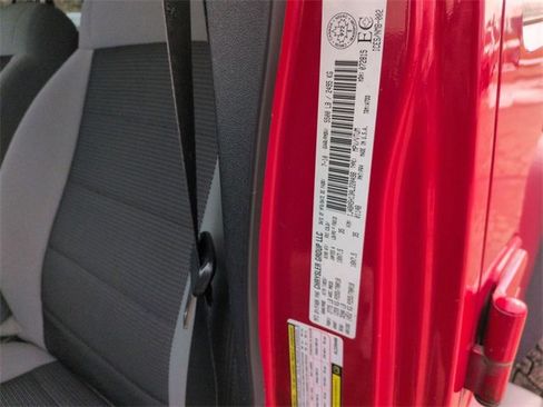 Used 2010 Jeep Wrangler Unlimited Sahara w/ Dual Top Group image 29