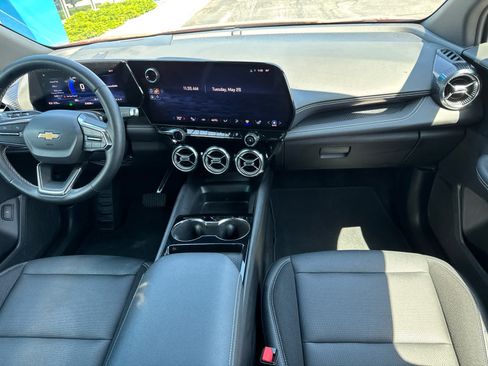 Used 2024 Chevrolet Blazer EV LT AWD/4WD image 6