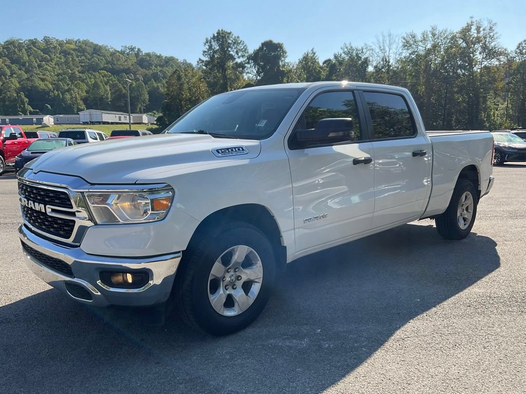 Used 2023 RAM 1500 Big Horn AWD/4WD image 3