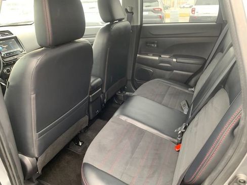 Used 2025 Mitsubishi Outlander Sport AWD image 14