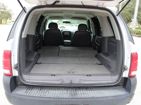 Used 2004 Ford Explorer XLS image 19