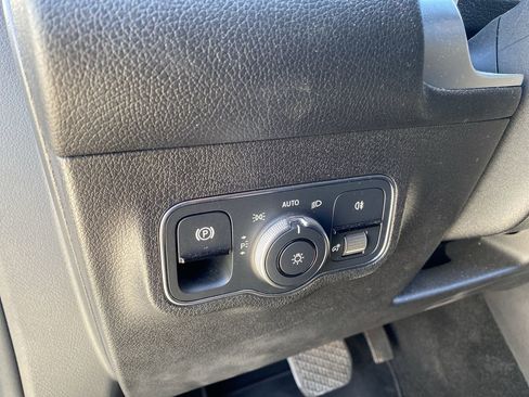 Used 2023 Mercedes-Benz EQB 250+ 250+ image 11