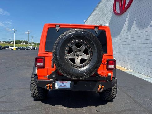 Used 2018 Jeep Wrangler Unlimited Rubicon AWD/4WD image 28