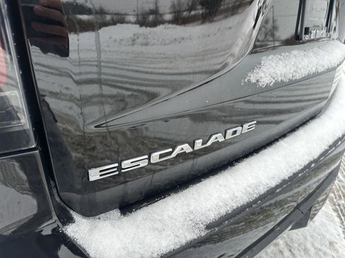 Used 2023 Cadillac Escalade Sport image 5