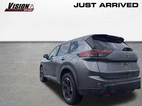 Certified 2026 Nissan Rogue SV image 5