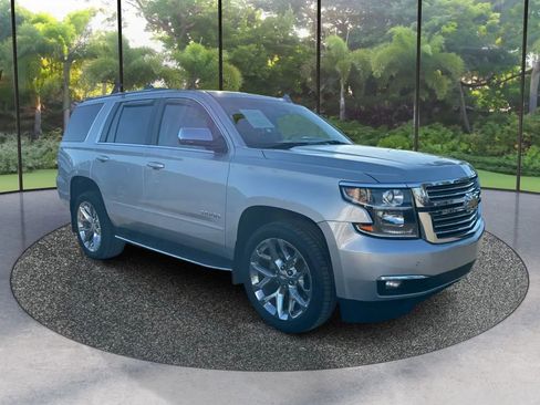 Used 2018 Chevrolet Tahoe Premier AWD/4WD image 3