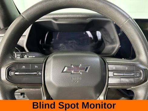 Used 2023 Chevrolet Colorado Trail Boss w/ Technology Package AWD/4WD image 11