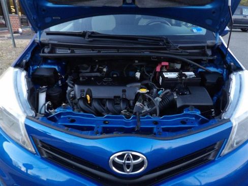 Used 2012 Toyota Yaris LE image 22