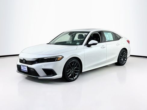 Used 2023 Honda Civic Touring image 1