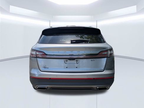 Used 2020 Lincoln Nautilus FWD w/ Equipment Group 101A image 4