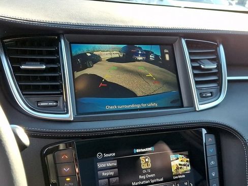 Used 2022 INFINITI QX50 Luxe AWD/4WD image 19