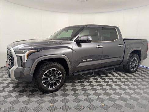 Used 2025 Toyota Tundra Limited image 1