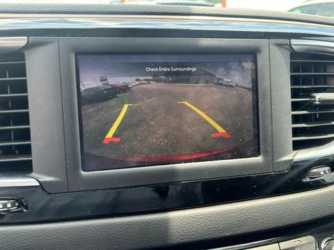 Used 2023 Chrysler Voyager LX FWD image 18