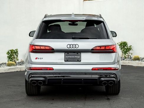 New 2026 Audi SQ7 Prestige image 8