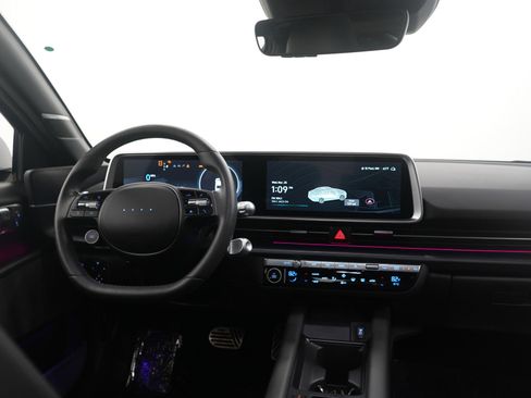 Certified 2023 Hyundai Ioniq 6 Limited image 13