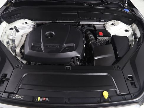 Used 2020 Volvo XC90 T6 Momentum AWD/4WD image 54
