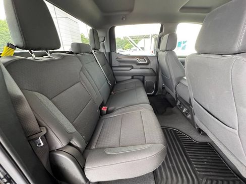 Used 2023 Chevrolet Silverado 1500 LT AWD/4WD image 25