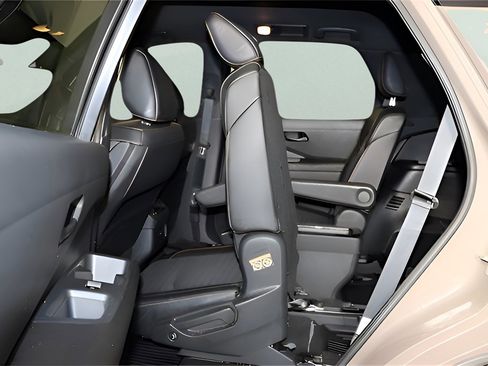 Used 2024 Nissan Pathfinder Rock Creek image 23