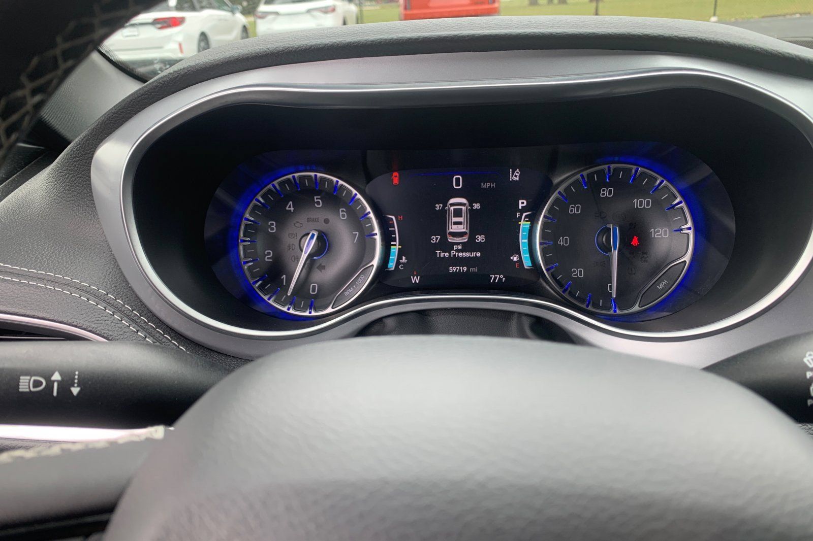 Used 2025 Chrysler Pacifica Limited FWD image 33