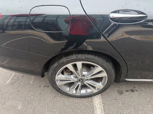 Used 2018 Mercedes-Benz C 300 4MATIC Sedan image 24