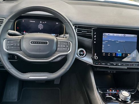 Used 2024 Jeep Wagoneer L Series II w/ Flexible Seating Group image 14