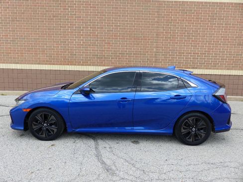 Used 2019 Honda Civic EX image 5