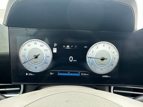 Used 2024 Hyundai Elantra SEL image 26