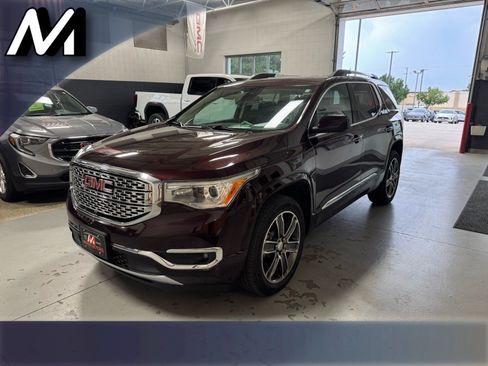 Used 2017 GMC Acadia Denali w/ Technology Package AWD/4WD image 1