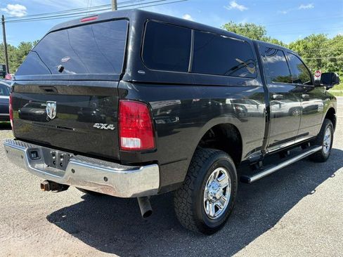Used 2017 RAM 2500 Tradesman w/ Chrome Appearance Group AWD/4WD image 4