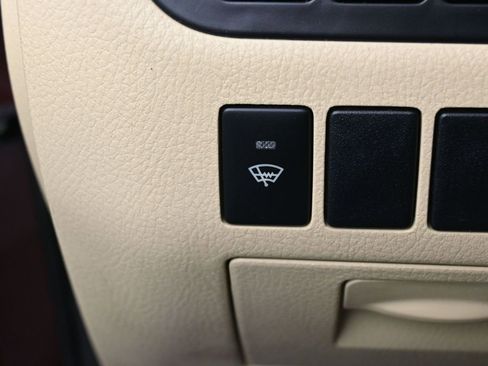 Used 2019 Toyota Highlander XLE image 15