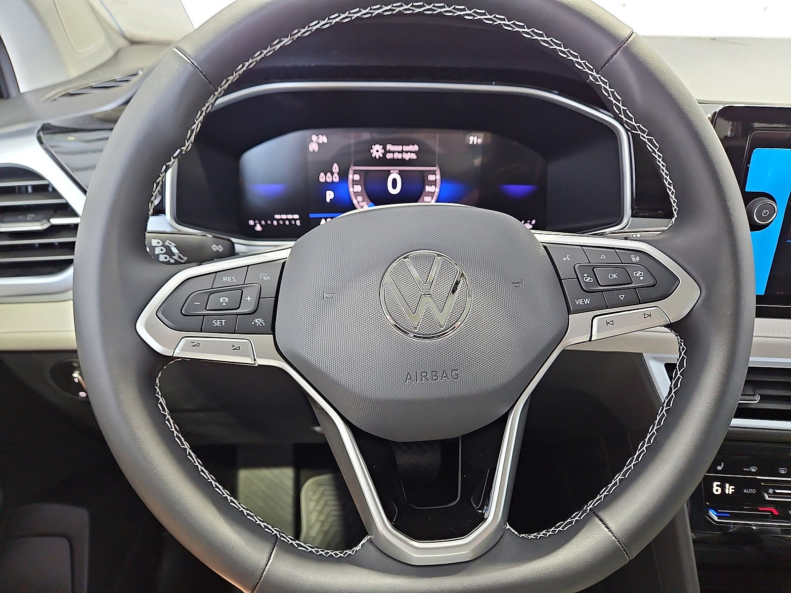 New 2027 Volkswagen Taos SE FWD image 21