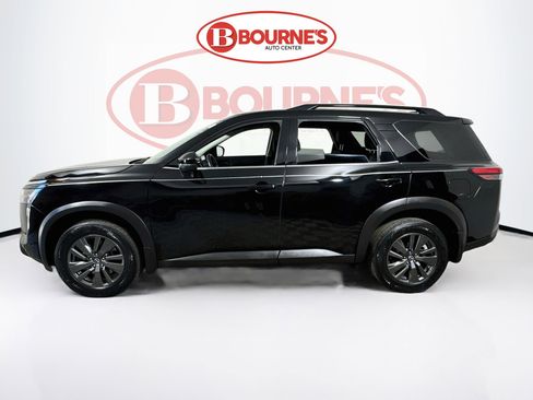 Used 2024 Nissan Pathfinder SV AWD/4WD image 7