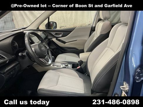 Used 2019 Subaru Forester Premium image 14
