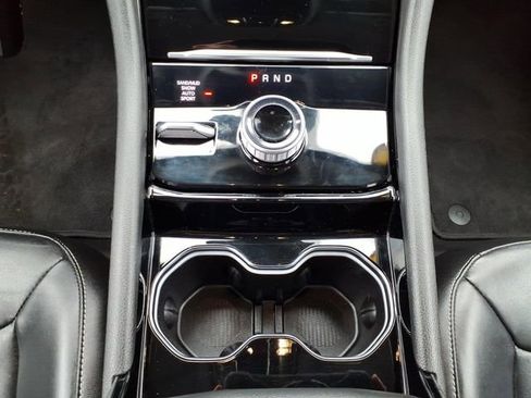 Certified 2023 Jeep Grand Cherokee Limited w/ Black Appearance Package image 19