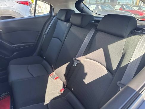 Used 2016 MAZDA MAZDA3 i Sport FWD image 37