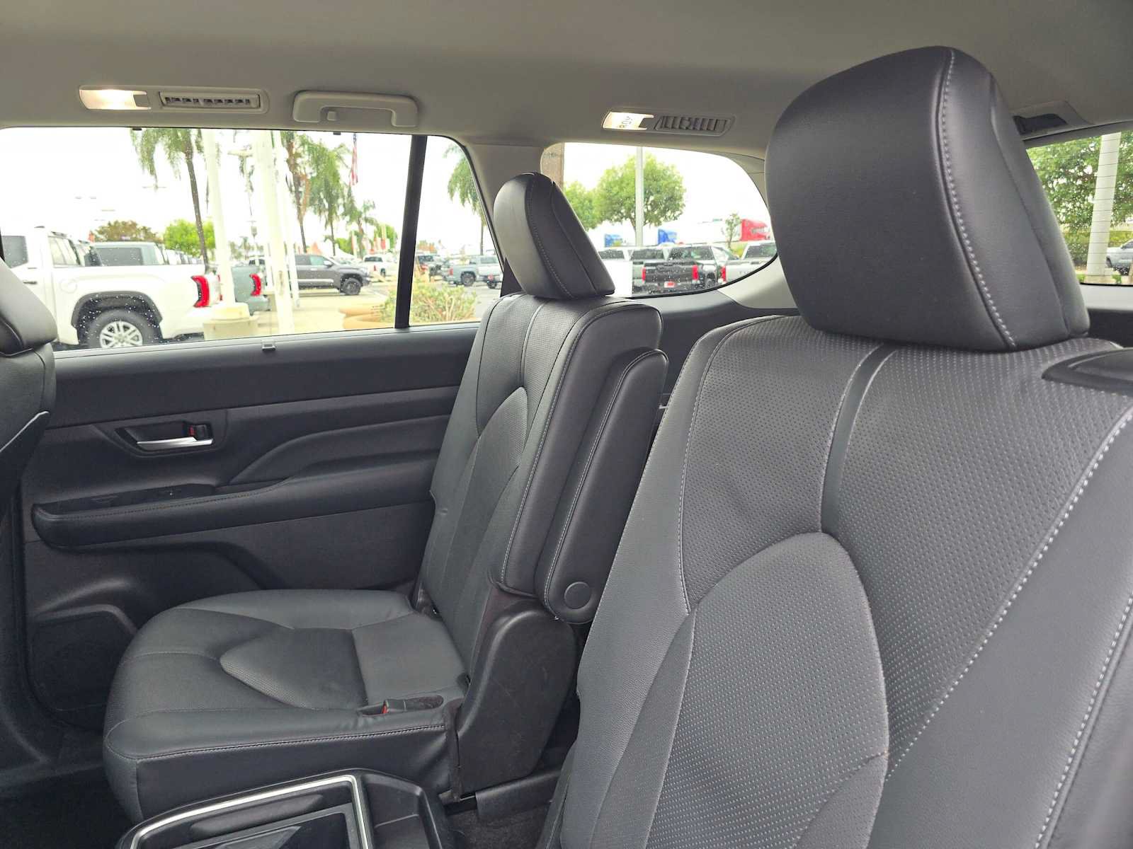 Certified 2024 Toyota Grand Highlander AWD image 19