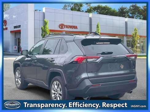 Used 2023 Toyota RAV4 XLE Premium AWD/4WD image 7