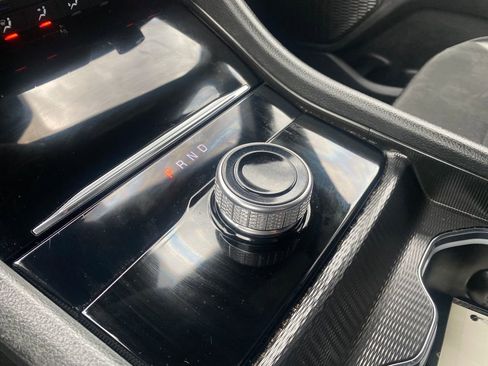 Used 2024 Jeep Grand Cherokee Altitude AWD/4WD image 11