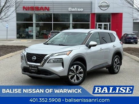 Certified 2022 Nissan Rogue SV image 1